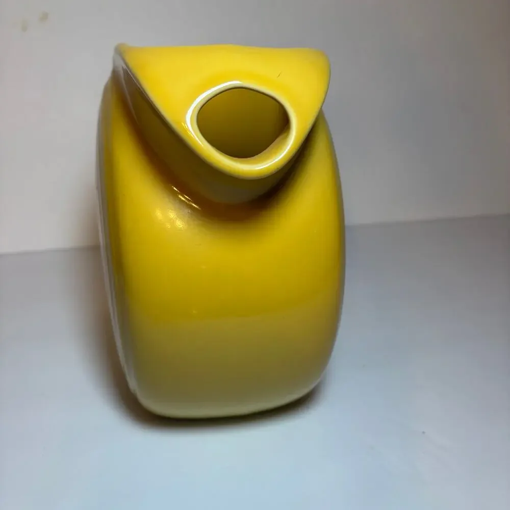 Fiesta Fiestaware Large Disk Water Pitcher Yellow 67 oz. Homer Laughlin
